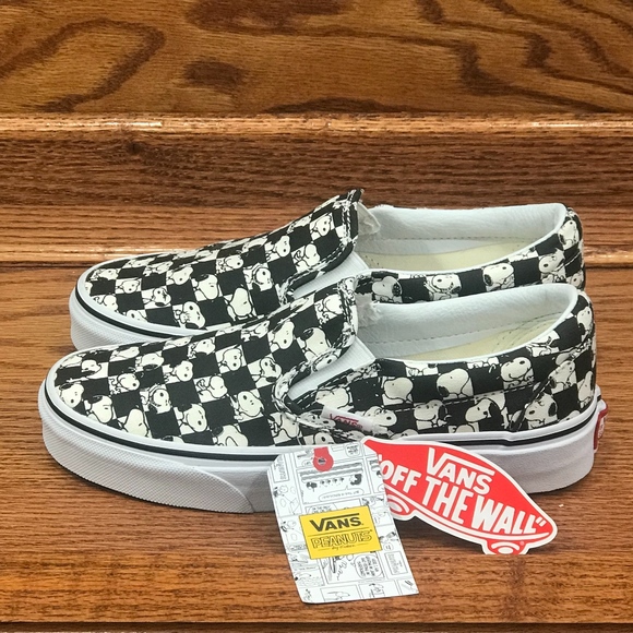vans snoopy checkerboard